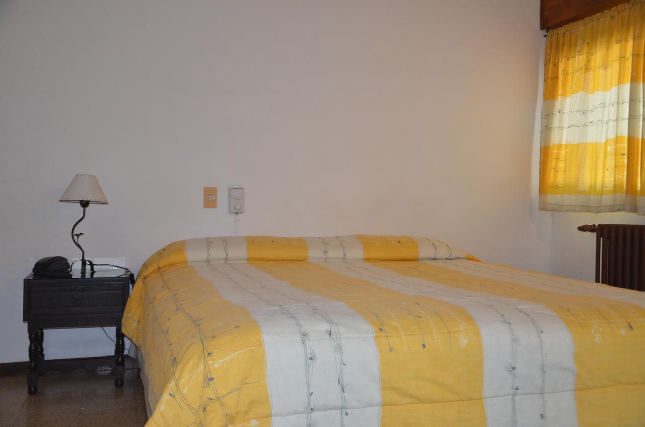 Hotel Carmen De Areco Eksteriør billede
